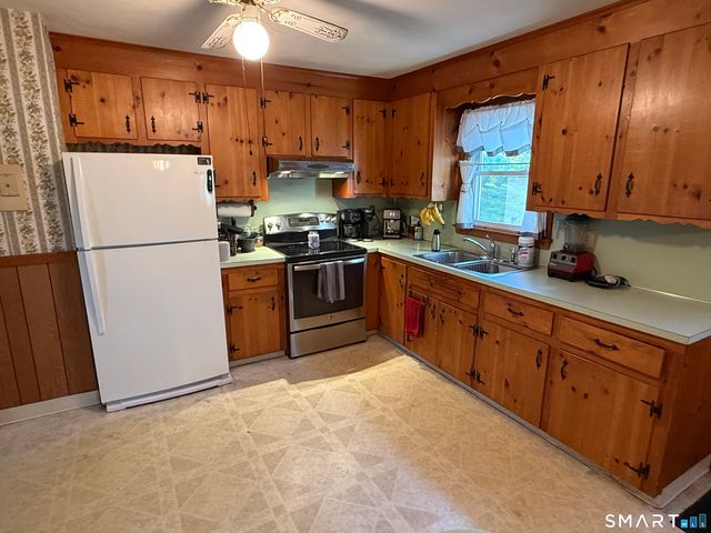 67 Gail Drive, Naugatuck, CT 06770