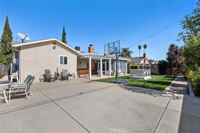 19046 Schoenborn Street, Northridge, CA 91324