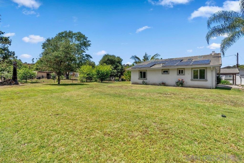Image 36 of property listing at 411 Leclair, Escondido, CA 92026