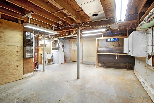 42 Allen St, Abington, MA 02351