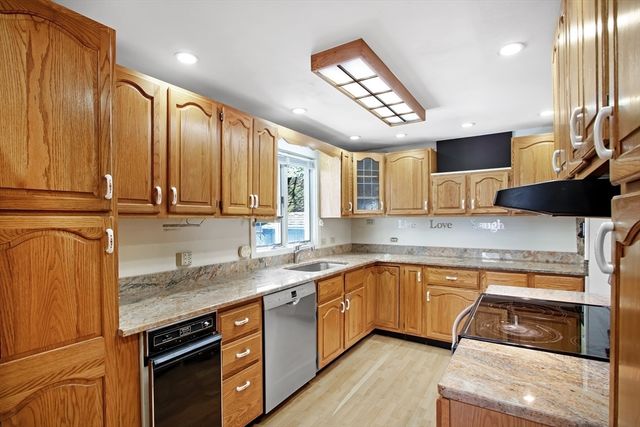42 Allen St, Abington, MA 02351