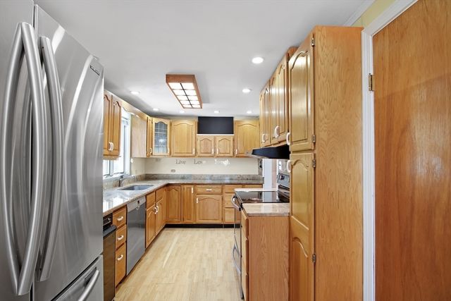 42 Allen St, Abington, MA 02351