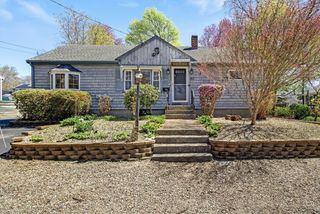 42 Allen St, Abington, MA 02351