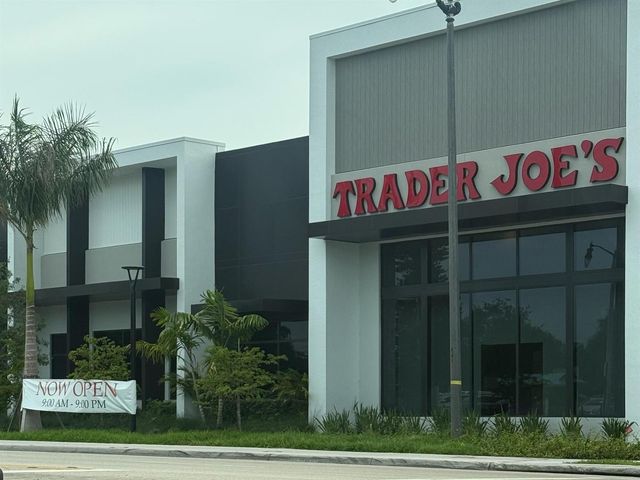 356 Orange Way, West Palm Beach, FL 33405