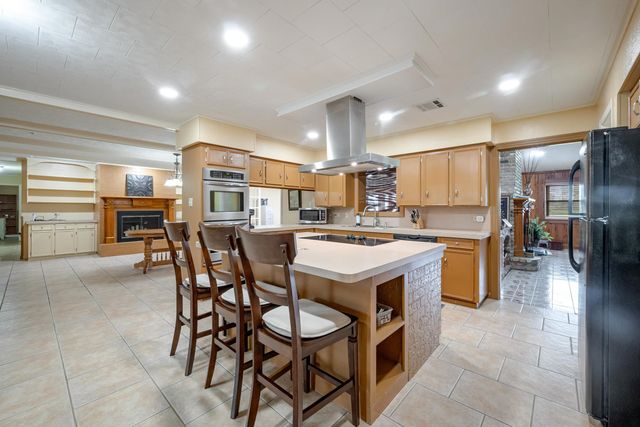 209 Country Estates Drive, Houma, LA 70364