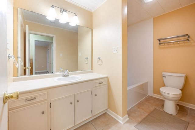 209 Country Estates Drive, Houma, LA 70364