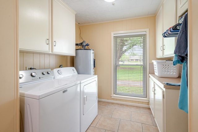 209 Country Estates Drive, Houma, LA 70364