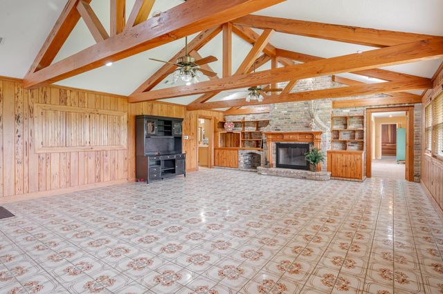 209 Country Estates Drive, Houma, LA 70364