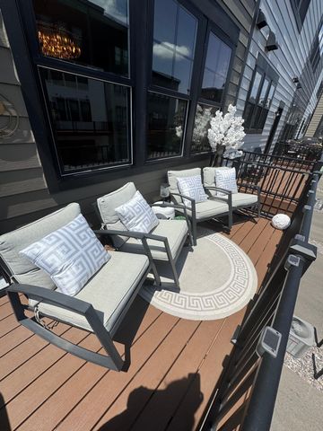 870 Mount Curve Boulevard F, Saint Paul, MN 55116