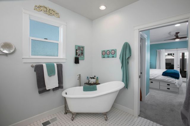 565 Whitney Terrace, Medford, OR 97504