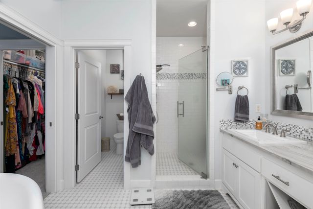 565 Whitney Terrace, Medford, OR 97504