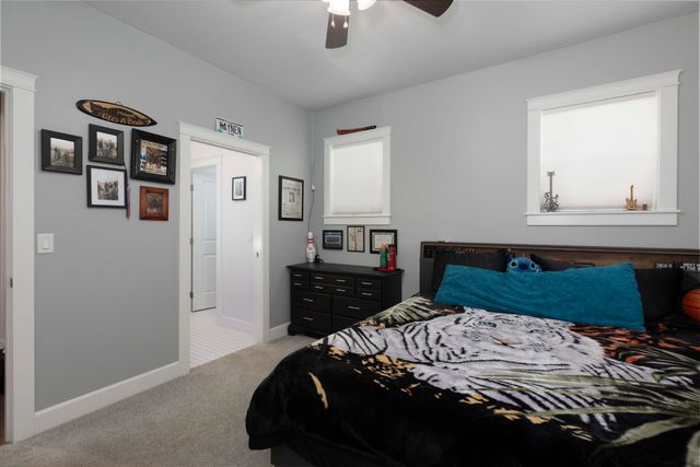 565 Whitney Terrace, Medford, OR 97504