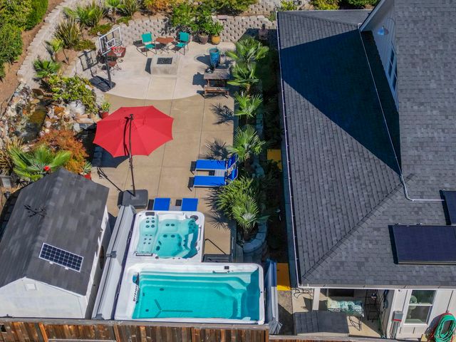 565 Whitney Terrace, Medford, OR 97504