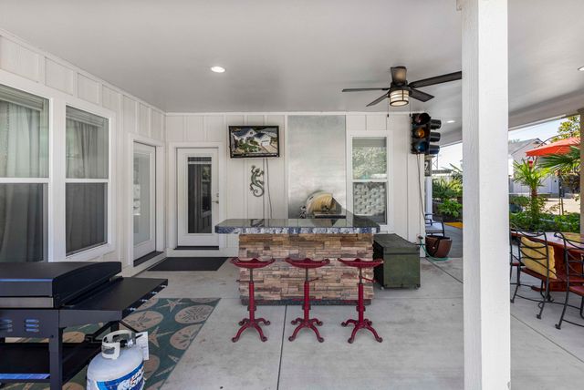 565 Whitney Terrace, Medford, OR 97504