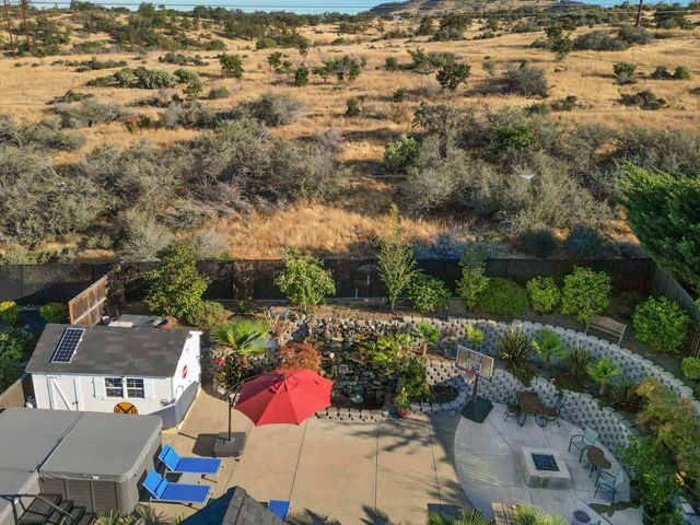 565 Whitney Terrace, Medford, OR 97504