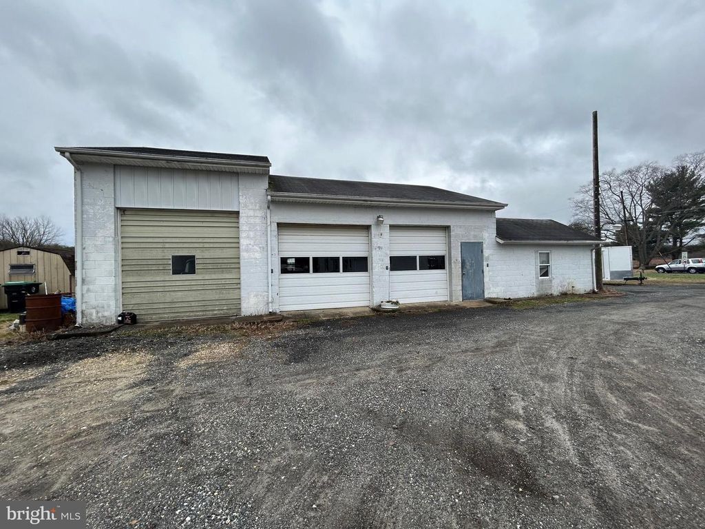 Image 1 of property listing at 699 S EGG HARBOR RD, Hammonton, NJ 08037