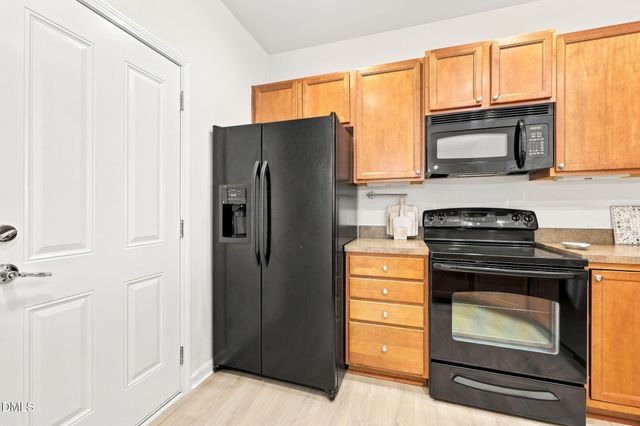 8711 Owl Roost Place, Raleigh, NC 27617
