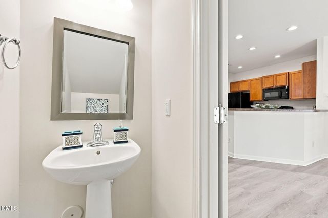 8711 Owl Roost Place, Raleigh, NC 27617