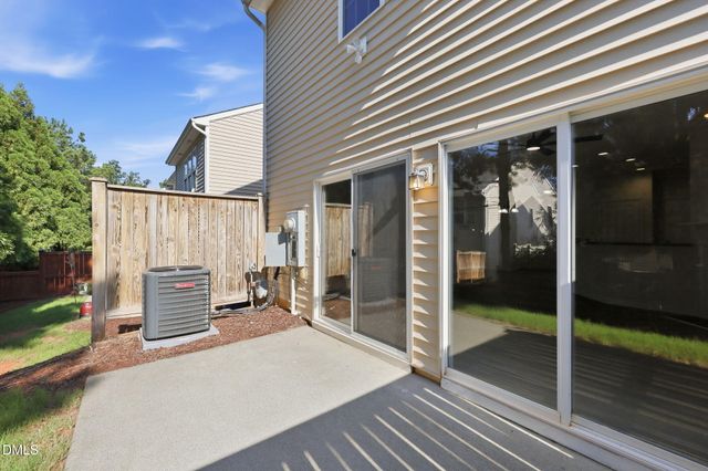 8711 Owl Roost Place, Raleigh, NC 27617