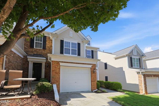 8711 Owl Roost Place, Raleigh, NC 27617