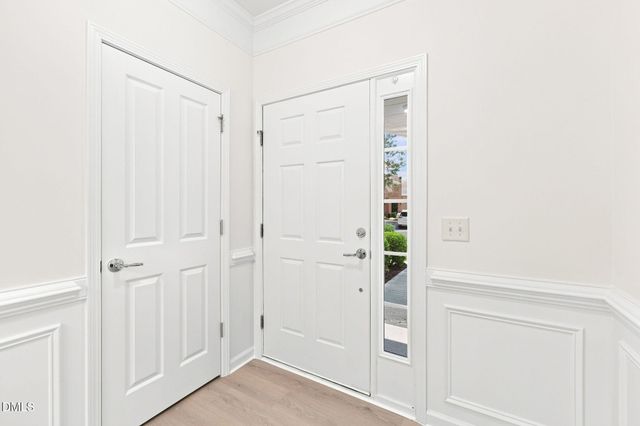 8711 Owl Roost Place, Raleigh, NC 27617