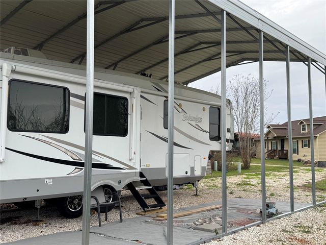 661 Lagoon Drive, Point Blank, TX 77364