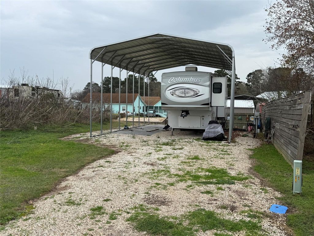 661 Lagoon Drive, Point Blank, TX 77364