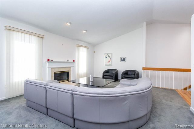 37019 Driftwood 5, Farmington Hills, MI 48331