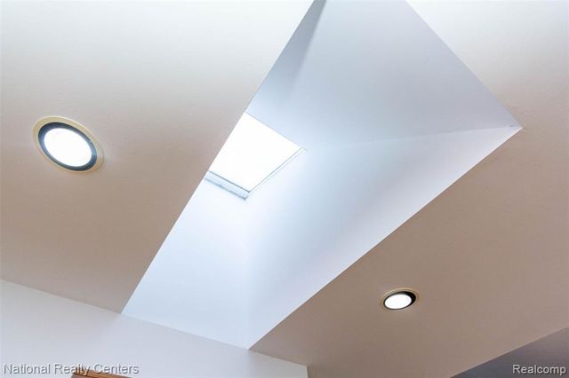 37019 Driftwood 5, Farmington Hills, MI 48331