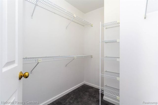 37019 Driftwood 5, Farmington Hills, MI 48331