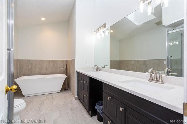 37019 Driftwood 5, Farmington Hills, MI 48331