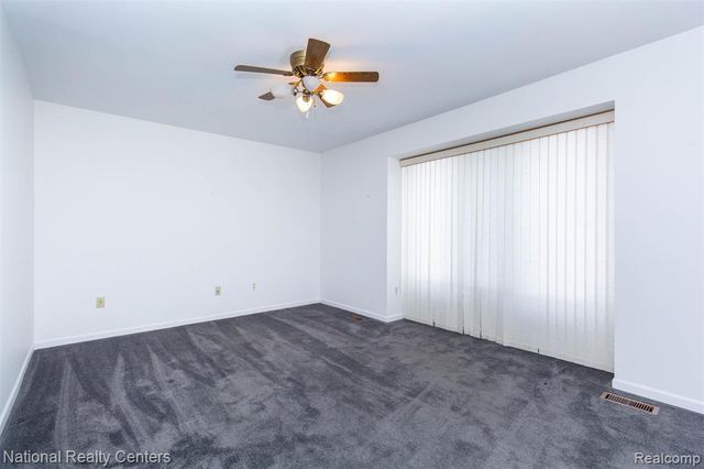 37019 Driftwood 5, Farmington Hills, MI 48331