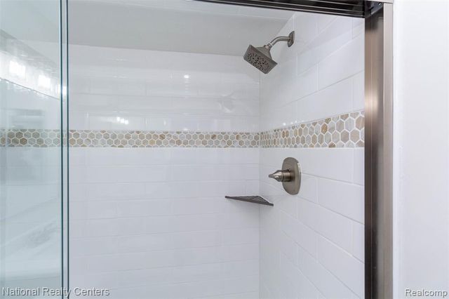 37019 Driftwood 5, Farmington Hills, MI 48331