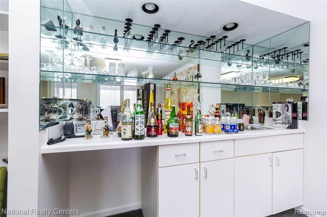 37019 Driftwood 5, Farmington Hills, MI 48331