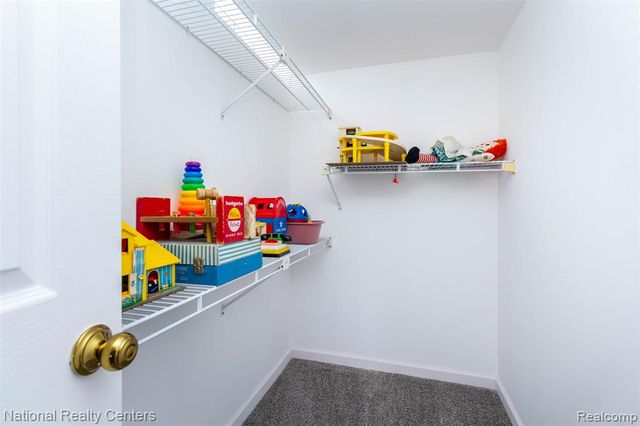 37019 Driftwood 5, Farmington Hills, MI 48331