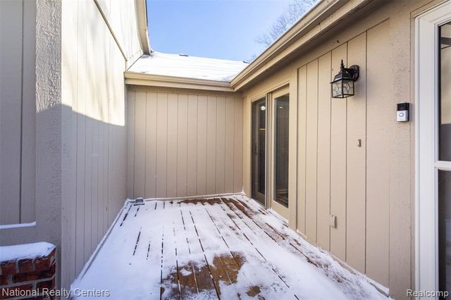 37019 Driftwood 5, Farmington Hills, MI 48331