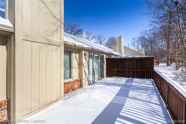 37019 Driftwood 5, Farmington Hills, MI 48331