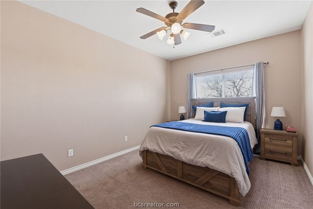 1425 West Villa Maria Road 605, Bryan, TX 77801