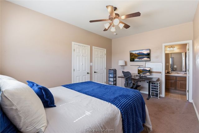 1425 West Villa Maria Road 605, Bryan, TX 77801