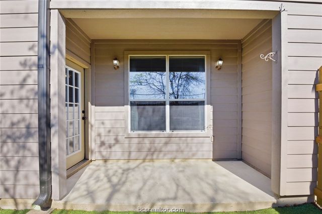 1425 West Villa Maria Road 605, Bryan, TX 77801