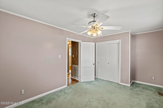 200 Banks Street, Jacksonville, NC 28540