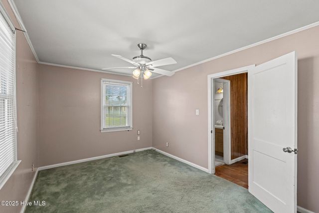 200 Banks Street, Jacksonville, NC 28540