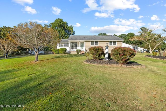 200 Banks Street, Jacksonville, NC 28540