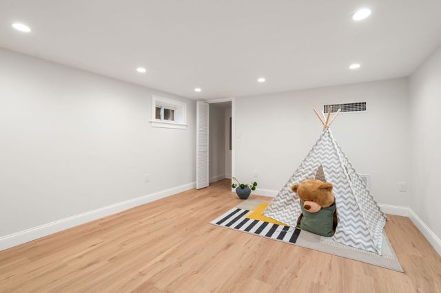 20 Homer Rd, Arlington, MA 02476
