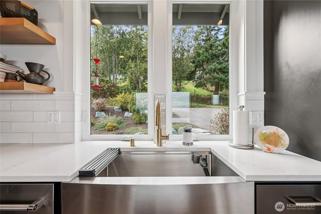 505 Michelle Drive, Camano Island, WA 98282