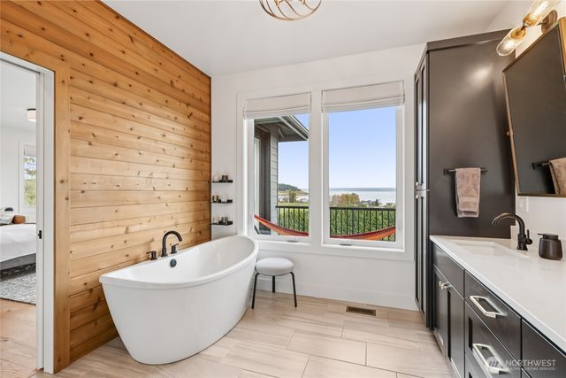 505 Michelle Drive, Camano Island, WA 98282