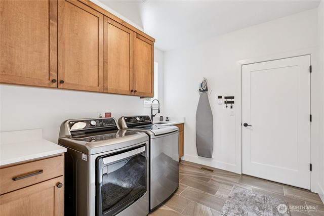 505 Michelle Drive, Camano Island, WA 98282