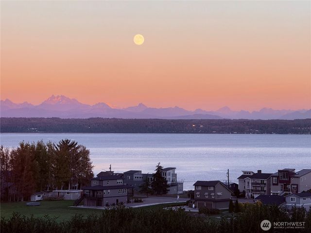 505 Michelle Drive, Camano Island, WA 98282