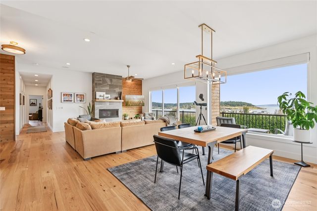 505 Michelle Drive, Camano Island, WA 98282