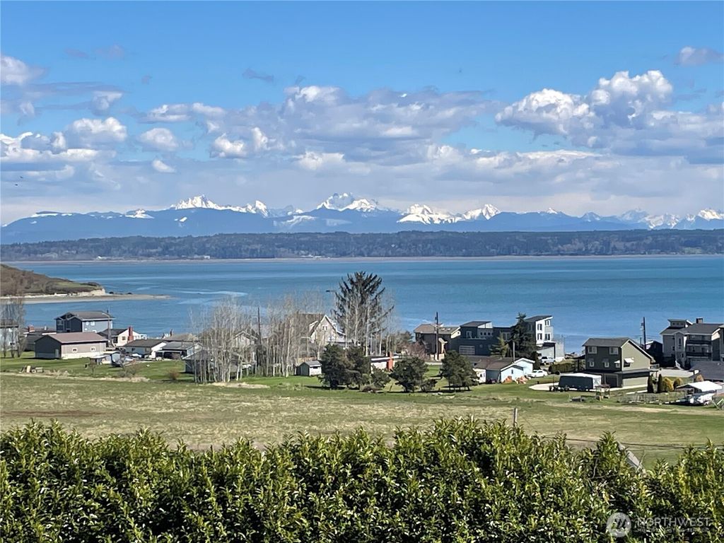 505 Michelle Drive, Camano Island, WA 98282